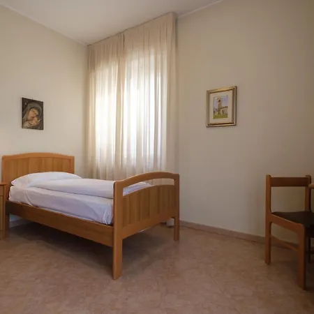 Gasthuis Casa - Casa Del Padre Nascimbeni Torri Del Benaco