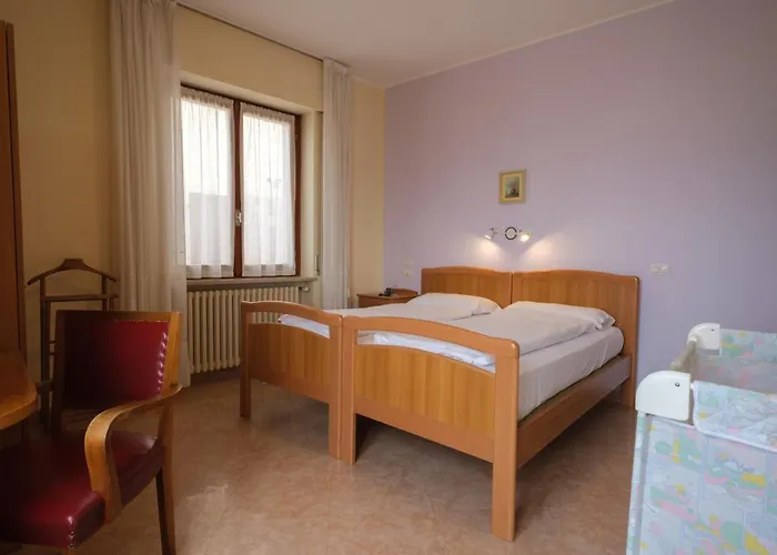 Casa - Casa Del Padre Nascimbeni Gasthof Torri Del Benaco