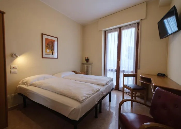 Casa - Casa Del Padre Nascimbeni Gasthof Torri Del Benaco